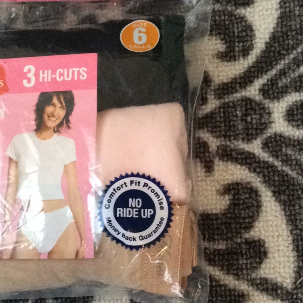 Hanes Cotton 3pc Hi-Cuts Panties Size 6/M - Picture 2 of 3